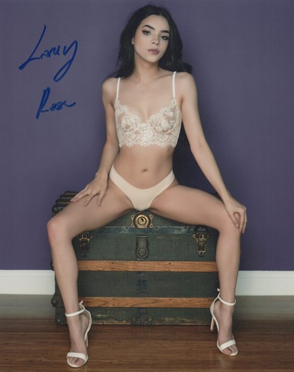 Laney Rose autograph