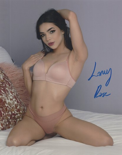 Laney Rose autograph