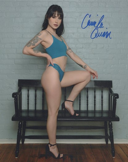 Camila Quinn autograph